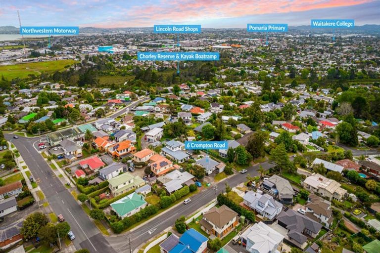 Photo of property in 6 Crompton Road, Massey, Auckland, 0614