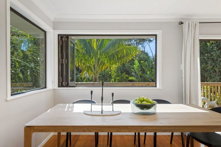 Photo of property in 7 Brussells Place, Birkenhead, Auckland, 0626