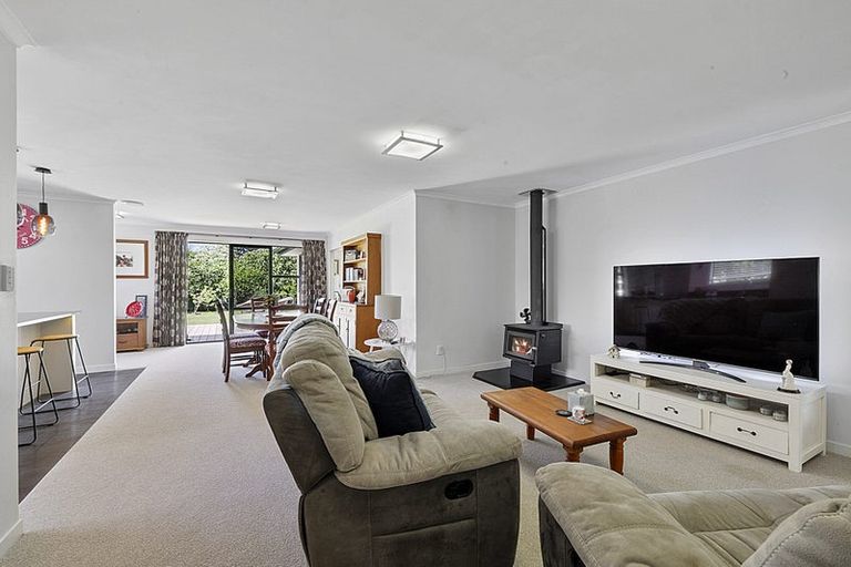 Photo of property in 4 Dunbar Place, Highlands Park, New Plymouth, 4312