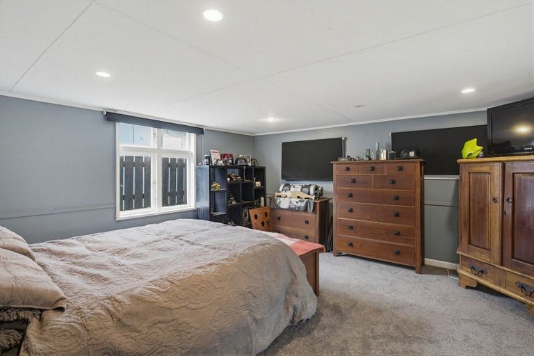 Photo of property in 79 Park Avenue, Waitarere Beach, Levin, 5510
