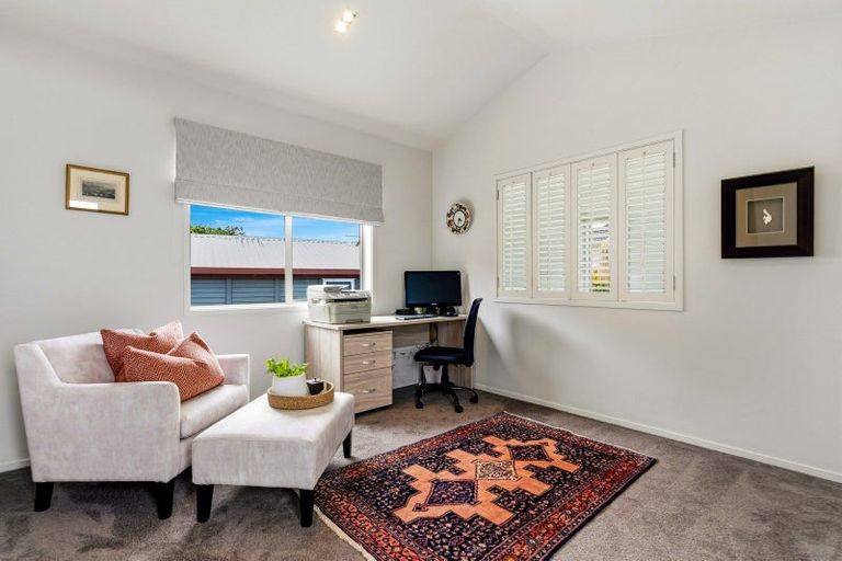 Photo of property in 6 Beresford Street, Bayswater, Auckland, 0622