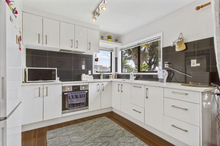 Photo of property in 18 Belinda Avenue, Flat Bush, Auckland, 2023