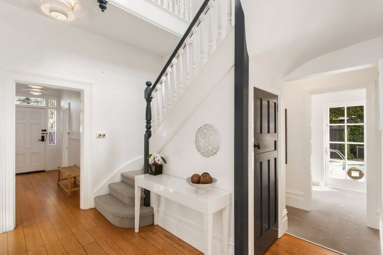 Photo of property in 54 Fendalton Road, Fendalton, Christchurch, 8014