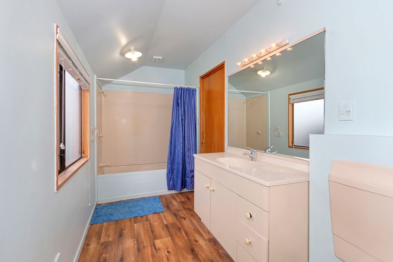 Photo of property in 57 Tennyson Street, Sydenham, Christchurch, 8023