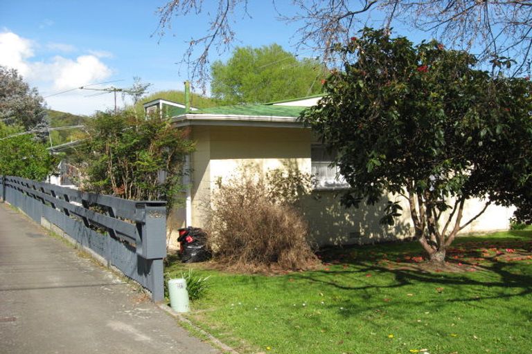 Photo of property in 38a Rossiter Avenue, Waterloo, Lower Hutt, 5011