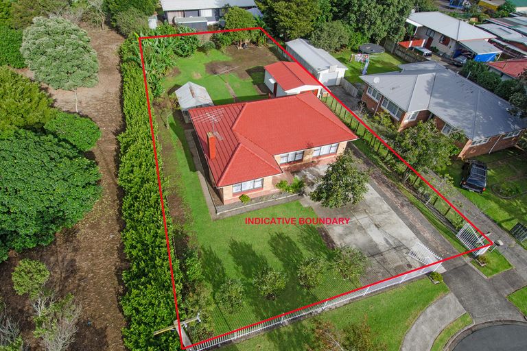 Photo of property in 8 Colin Street, Mangere, Auckland, 2022