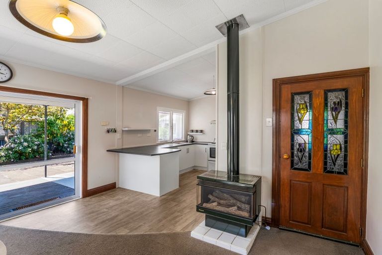 Photo of property in 102 Gonville Avenue, Gonville, Whanganui, 4501