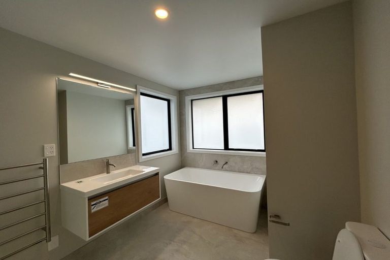 Photo of property in 9 Barque Crescent, Whitby, Porirua, 5024