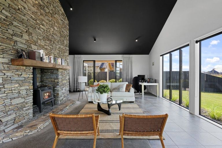 Photo of property in 52 Ludlow Drive, Huntingdon, Ashburton, 7774