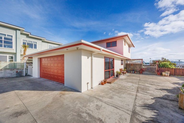 Photo of property in 12 Robbie Street, Foxton Beach, Foxton, 4815