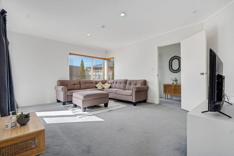 Photo of property in 678d Te Atatu Road, Te Atatu Peninsula, Auckland, 0610