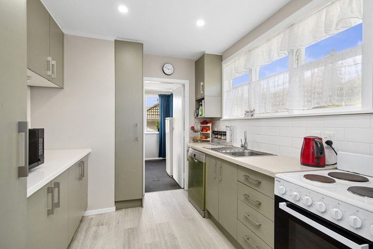 Photo of property in 82 Bell Street, Tawa, Wellington, 5028