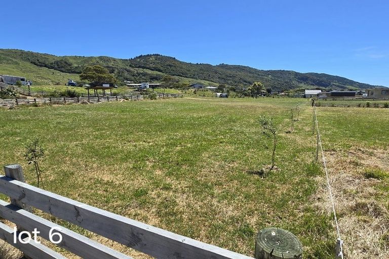 Photo of property in 13 Pukenui Drive, Mahia, 4198