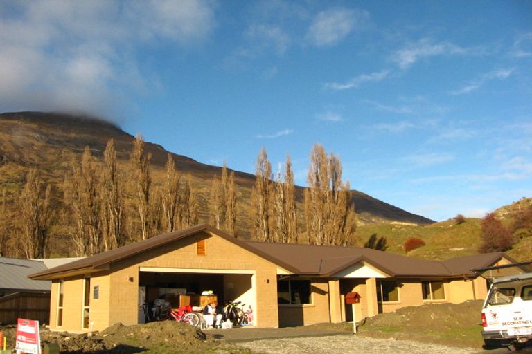 Photo of property in 42 Onslow Road, Lake Hayes, Queenstown, 9304