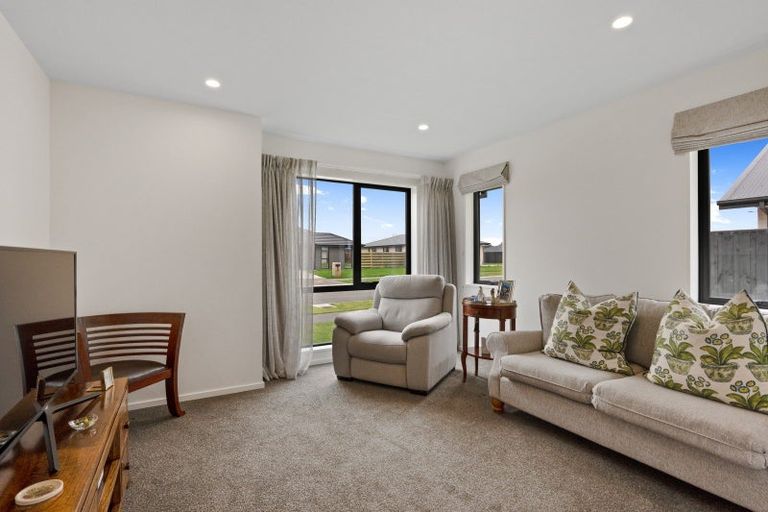 Photo of property in 40 Eric Crozier Road, Darfield, 7510