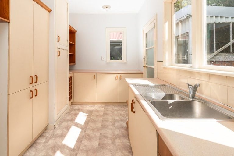 Photo of property in 36 Tavistock Road, Melrose, Wellington, 6023