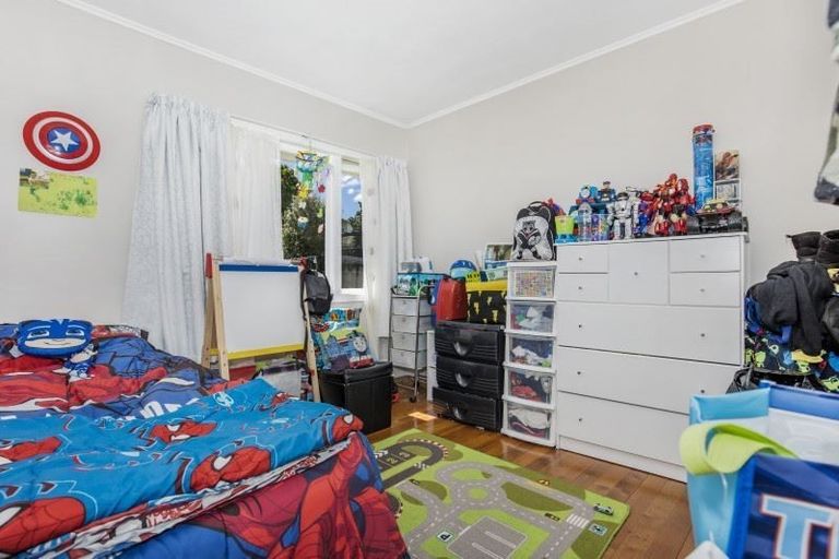 Photo of property in 88 Kervil Avenue, Te Atatu Peninsula, Auckland, 0610