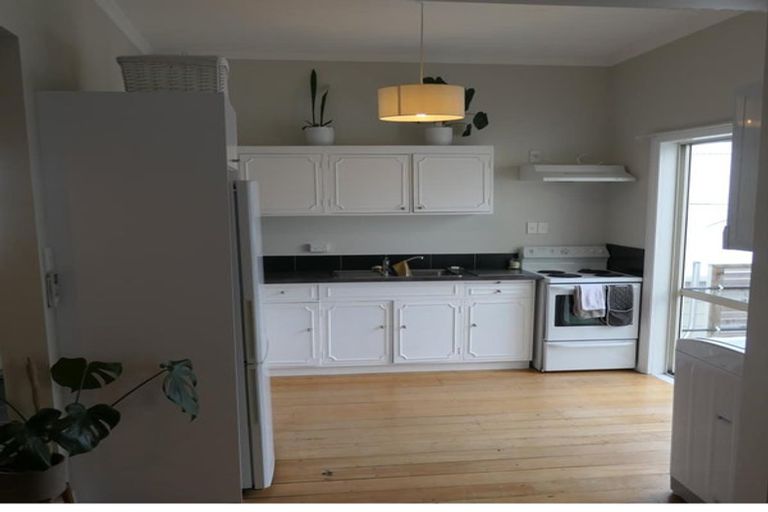 Photo of property in 9 Douglas Street, Mount Cook, Wellington, 6021