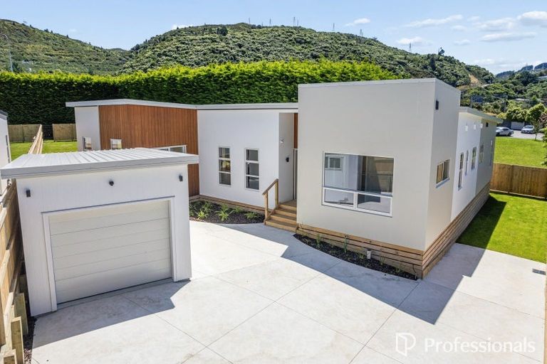 Photo of property in Manor Park, 12 Manor Park Road, Manor Park, Lower Hutt, 5019