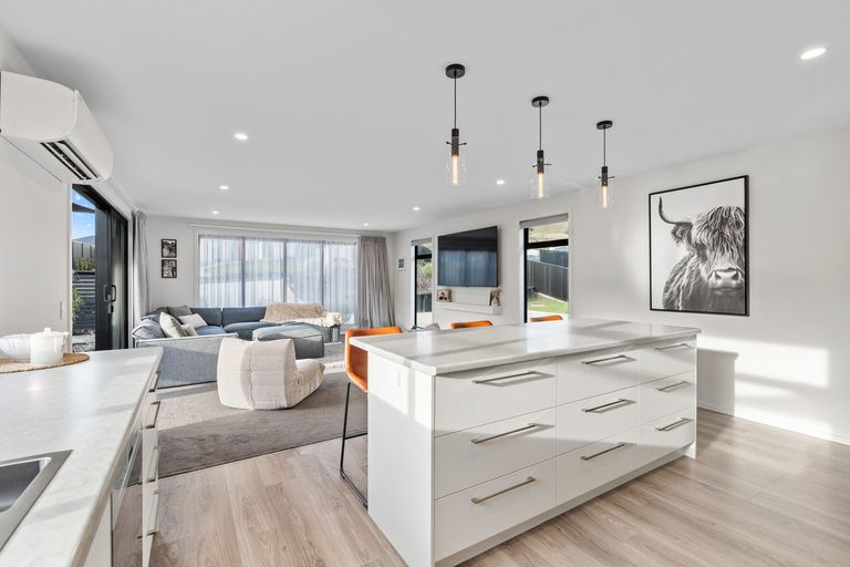 Photo of property in 64 Heathfield Drive, Mosgiel, 9024
