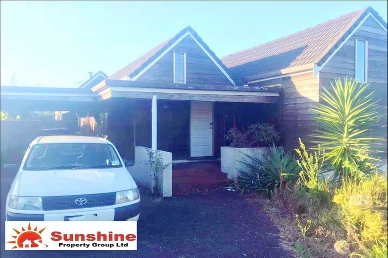 Photo of property in 118 Pupuke Road, Hillcrest, Auckland, 0627