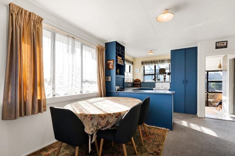 Photo of property in 44 Reid Avenue, Hawera, 4610