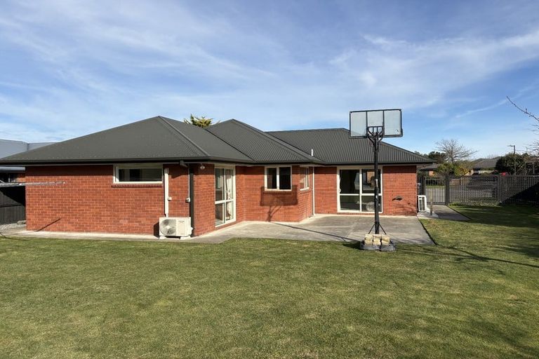 Photo of property in 16 Pollock Place, Rolleston, 7614