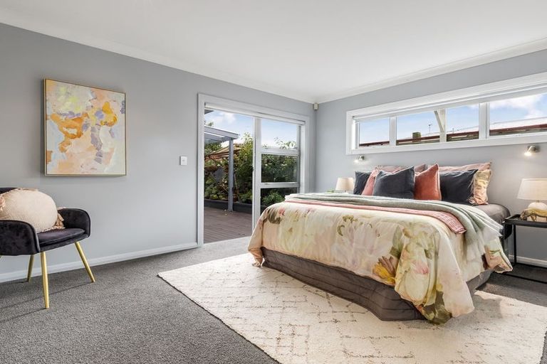 Photo of property in 6a Queenwood Road, Levin, 5510