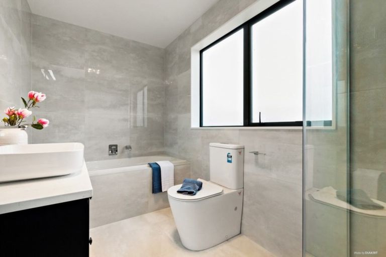 Photo of property in 25 Carrygawley Road, Flat Bush, Auckland, 2019