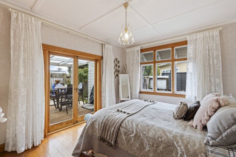 Photo of property in 25 Mclean Street, Strandon, New Plymouth, 4312