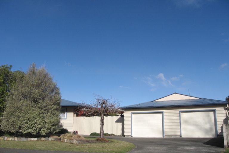 Photo of property in 8 Kent Terrace, Taradale, Napier, 4112