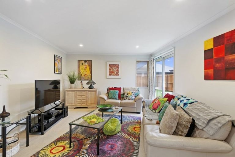 Photo of property in 33 Chandler Way, Rolleston, 7615