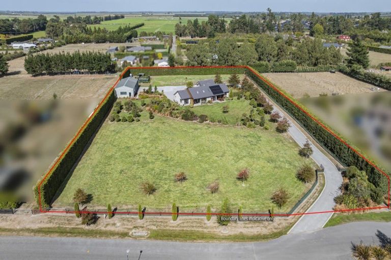 Photo of property in 39 Thorndon Close, Kirwee, Darfield, 7571