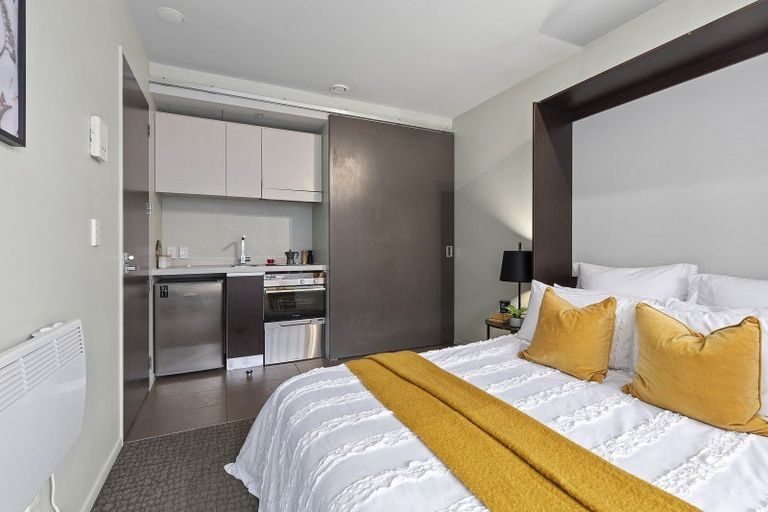 Photo of property in Revolucion Apartments, 106e/28 Torrens Terrace, Mount Cook, Wellington, 6011