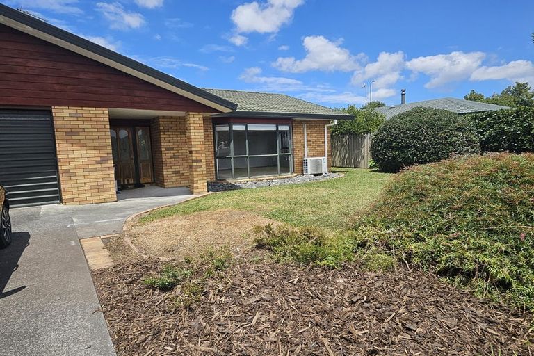 Photo of property in 3 Bryn Mawr Place, Albany, Auckland, 0632