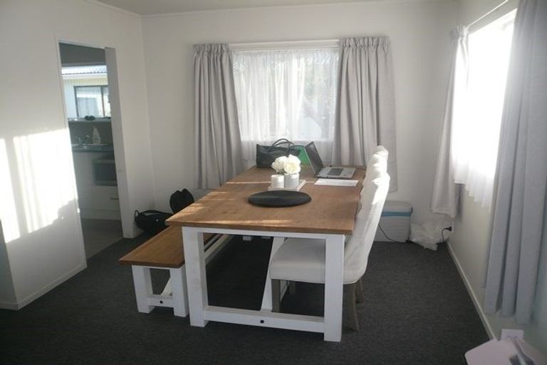 Photo of property in 5/103 Hutchinson Avenue, New Lynn, Auckland, 0600