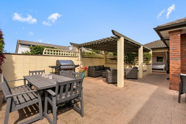 Photo of property in 24 Manor Park Drive, Pyes Pa, Tauranga, 3112