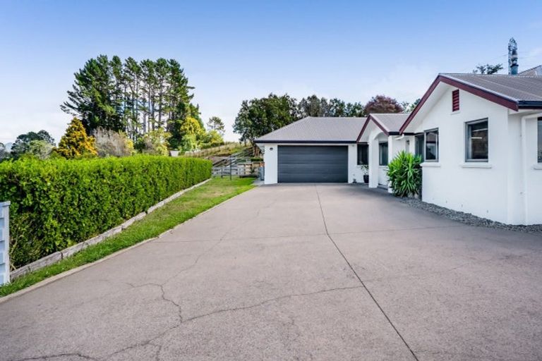 Photo of property in 90 Ridgewood Drive, Ridgewood, New Plymouth, 4371