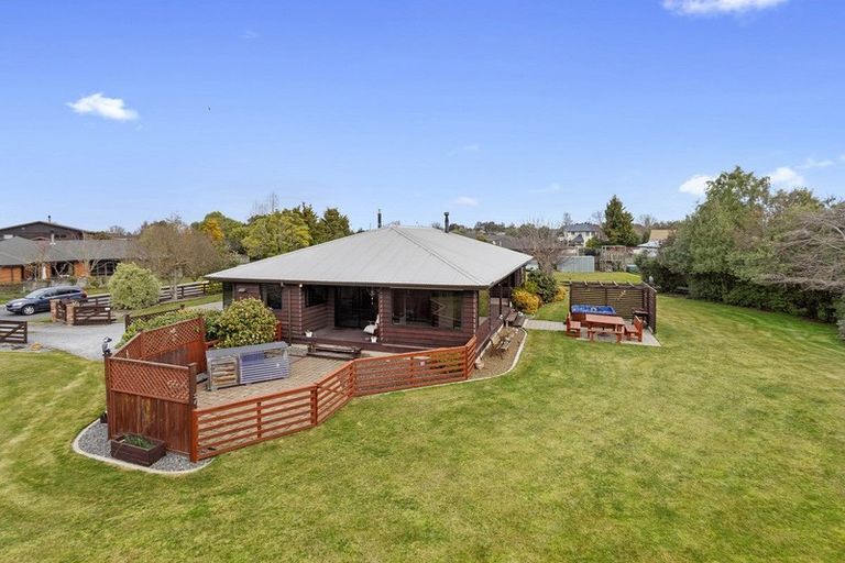 Photo of property in 15 Woodglen Drive, Woodend, 7610