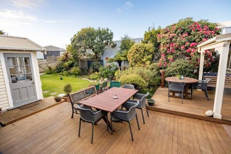 Photo of property in 20 Hamilton Street, Hokitika, 7810