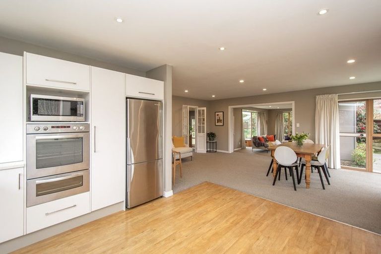 Photo of property in 19a Witbrock Crescent, Burnside, Christchurch, 8053