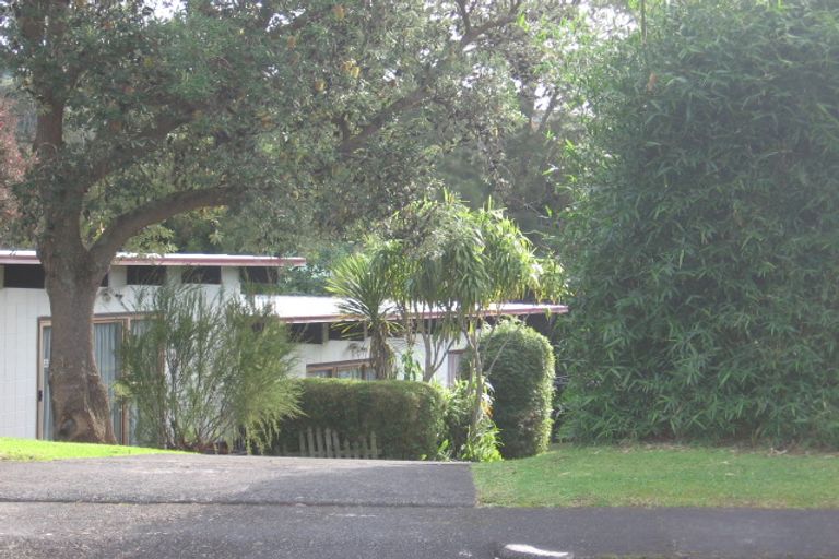 Photo of property in 1/4 Noall Street, Te Atatu Peninsula, Auckland, 0610