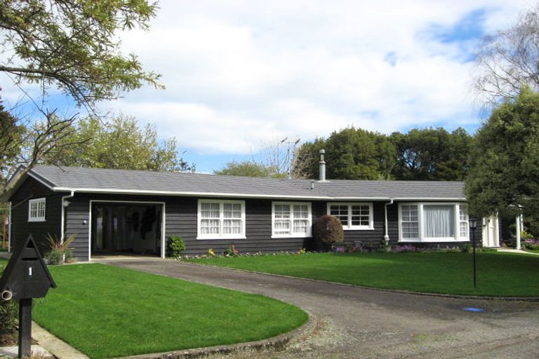 Photo of property in 1 Nansen Place, Levin, 5510