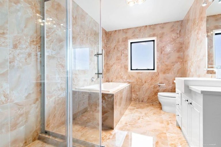 Photo of property in 21 Cranford Drive, Flat Bush, Auckland, 2019