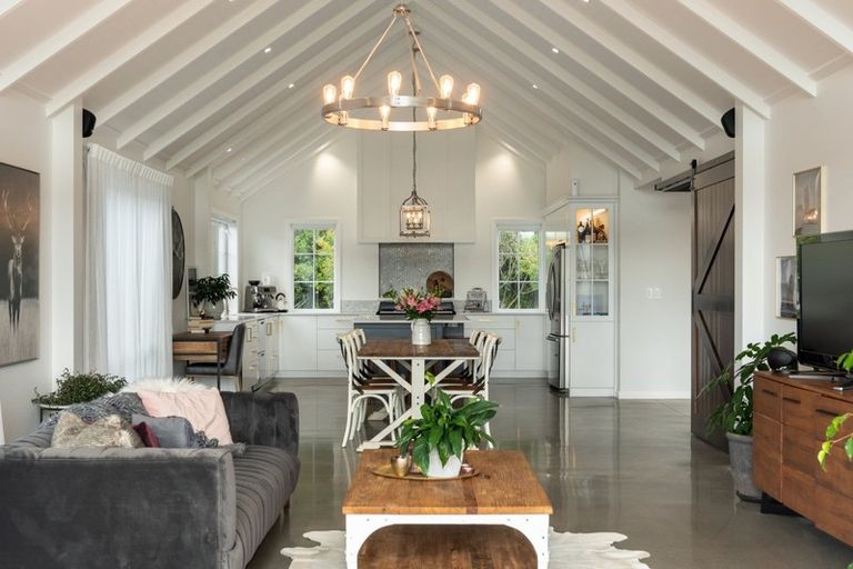 Photo of property in 170 Lakes Boulevard, Pyes Pa, Tauranga, 3112