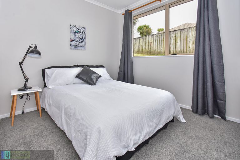 Photo of property in 26 Piriti Place, Weymouth, Auckland, 2103
