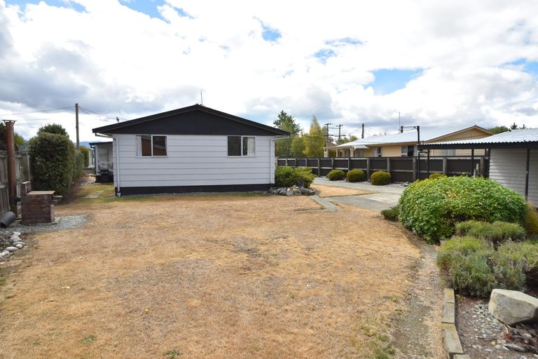 Photo of property in 42 Omahau Crescent, Twizel, 7901