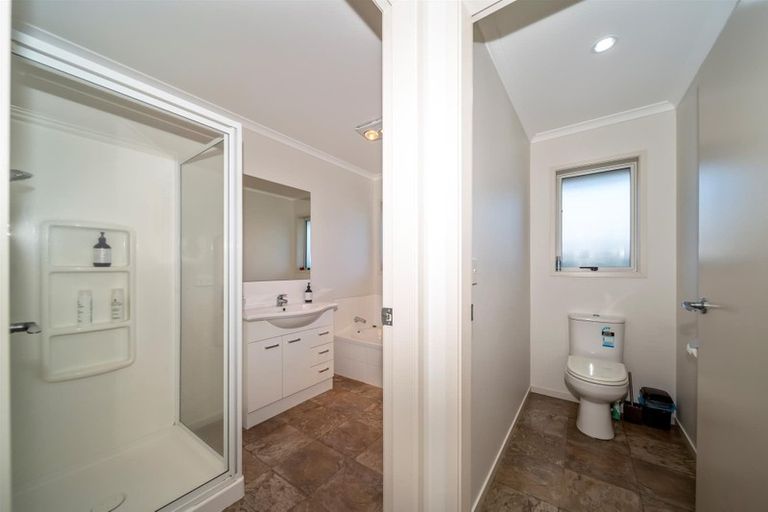 Photo of property in 470 Turuturu Road, Hawera, 4674