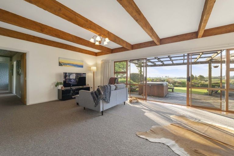 Photo of property in 223 Mataro Road, Onaero, Urenui, 4375