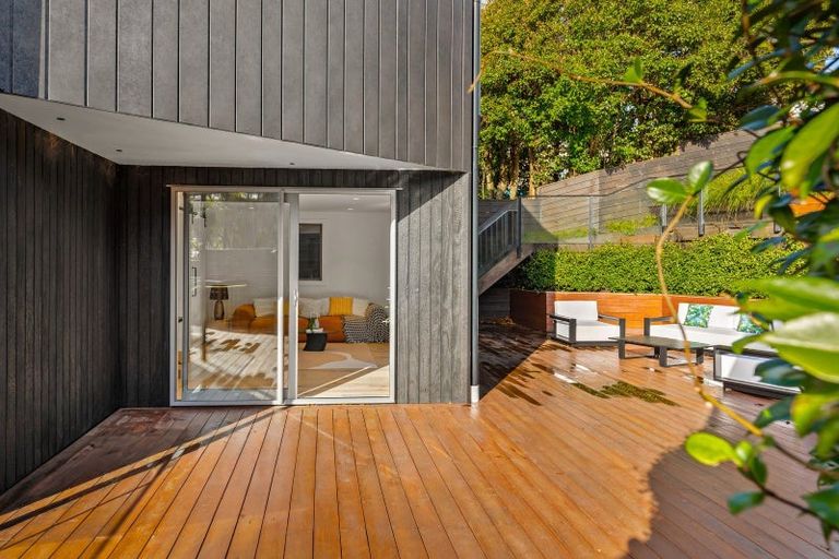 Photo of property in 61a Churchill Road, Murrays Bay, Auckland, 0630